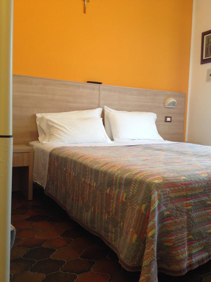 Hotel Gattuccio เชเซนาติโก ภายนอก รูปภาพ