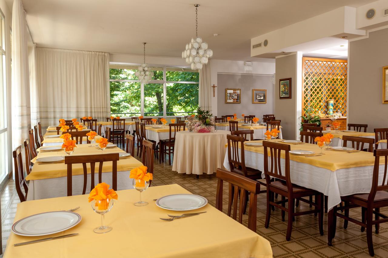 Hotel Gattuccio เชเซนาติโก ภายนอก รูปภาพ