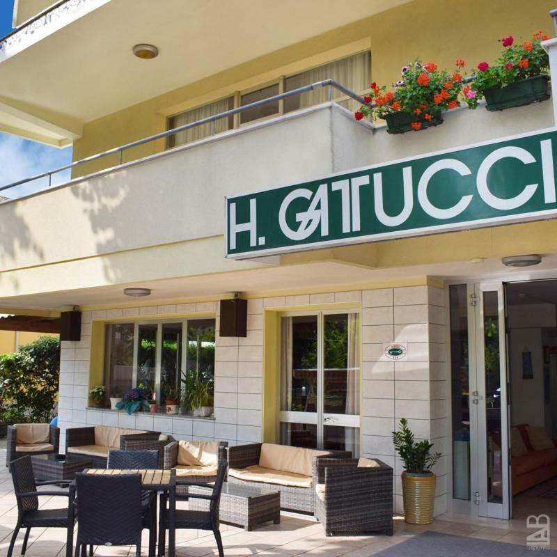 Hotel Gattuccio เชเซนาติโก ภายนอก รูปภาพ